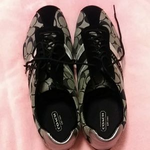 Coach Authentic shoes